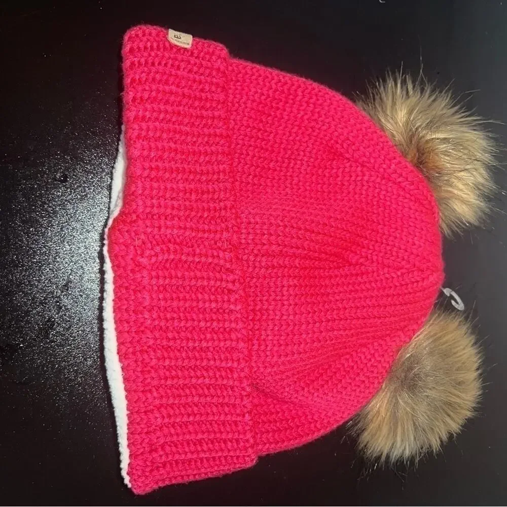 COLUMBIA GIRLS HAT NWOT OS MINT